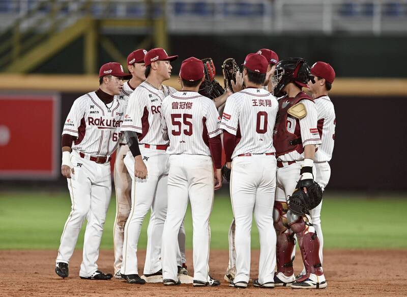 桃猿交流賽2轟勝KT巫師隊　教頭期待年輕球員成長