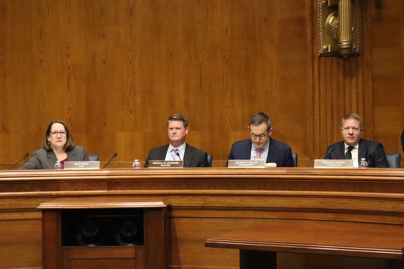 薛瑞福美國國會抨擊薛劍提斬首：絕無任公職資格