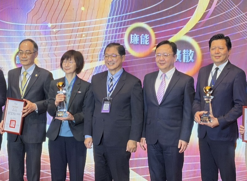 第3屆透明晶質獎　鄭銘謙勉讓清廉成進步力量