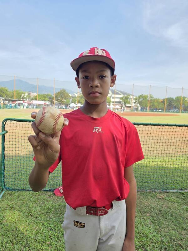 「東園萬波中正」李文凱敲2安　徐生明盃助隊奪季軍