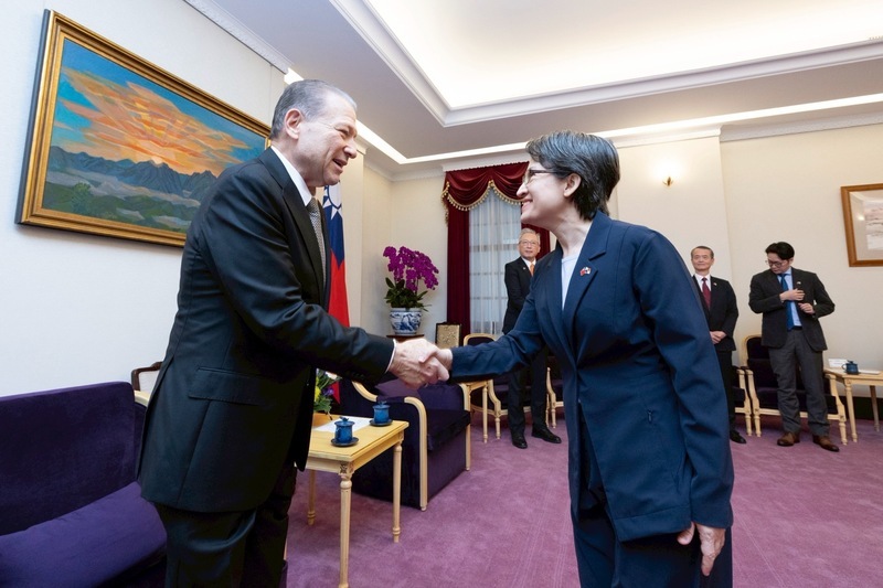 副總統接見巴拿馬國會跨黨派訪團　盼深化合作