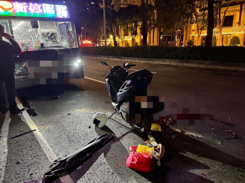 北市公車疑未注意前方追撞2車　女騎士傷重恐截肢