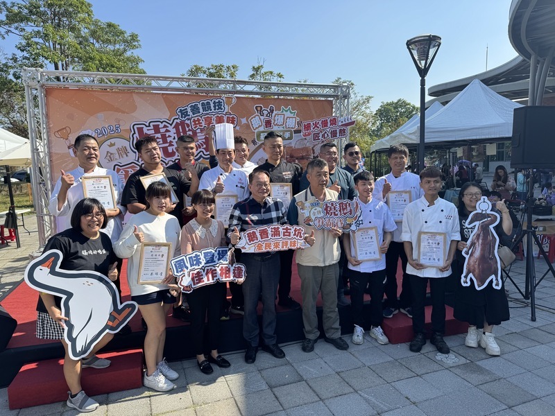 金牌燒鵝爭霸賽登場　11人競技展演功夫征服味蕾