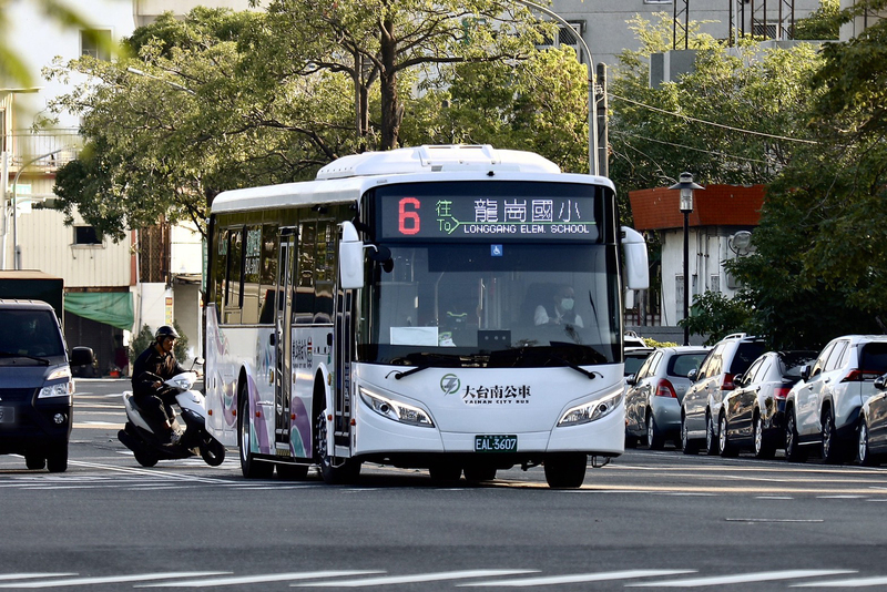 統聯客運投入9輛電動公車　台南公車電動化達28%