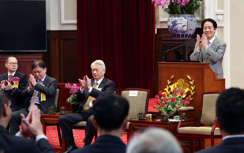 接見金質獎與玉山獎得主　總統：推動台灣前進重要力量