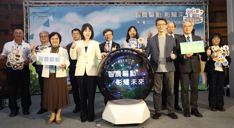 AI助攻農牧升級　聽懂乳牛心情、提高授粉效率