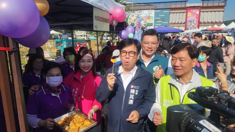 高雄大寮紅豆花田季登場 陳其邁推廣特色產業