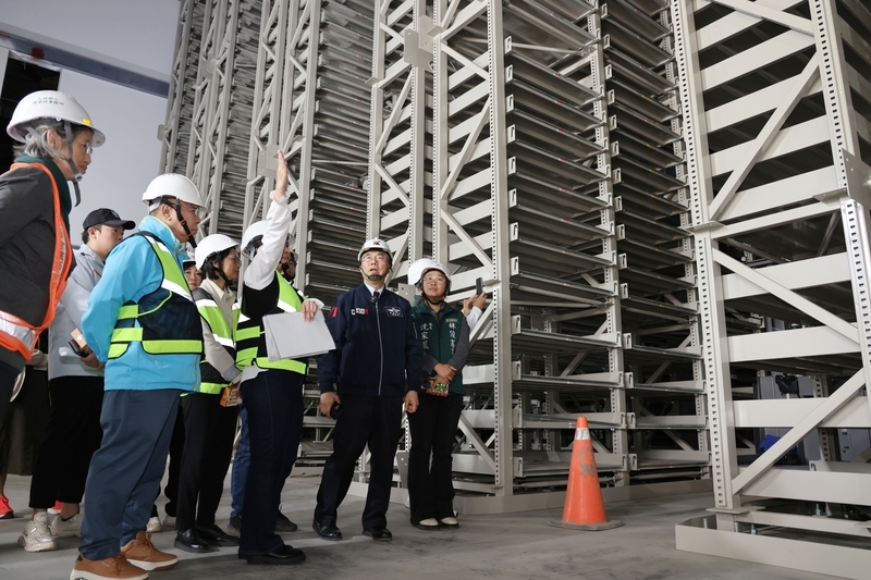 就職7週年視察國圖南館　黃偉哲：預定115年完工