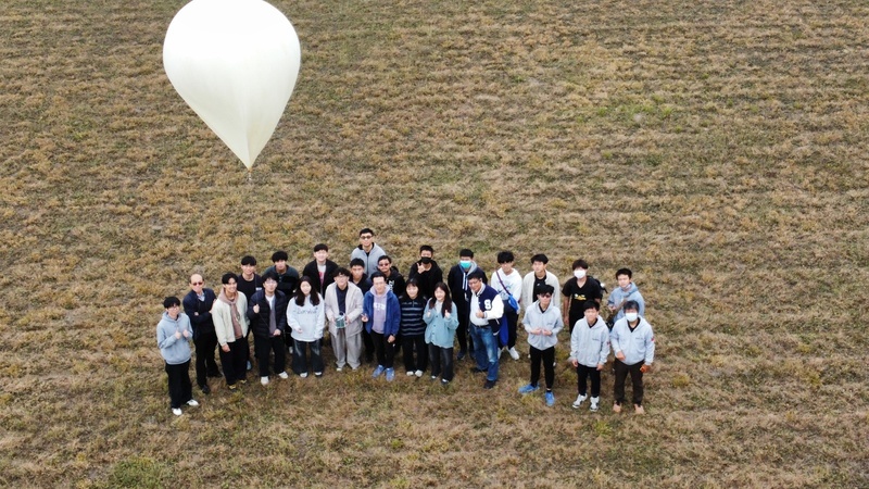 成大探空氣球釋放　首次搭載教學立方衛星驗證