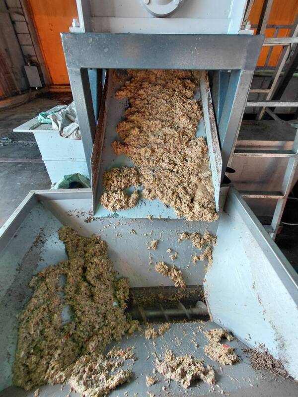 中市府引進廚餘破碎脫水設備　減輕焚化廠負擔