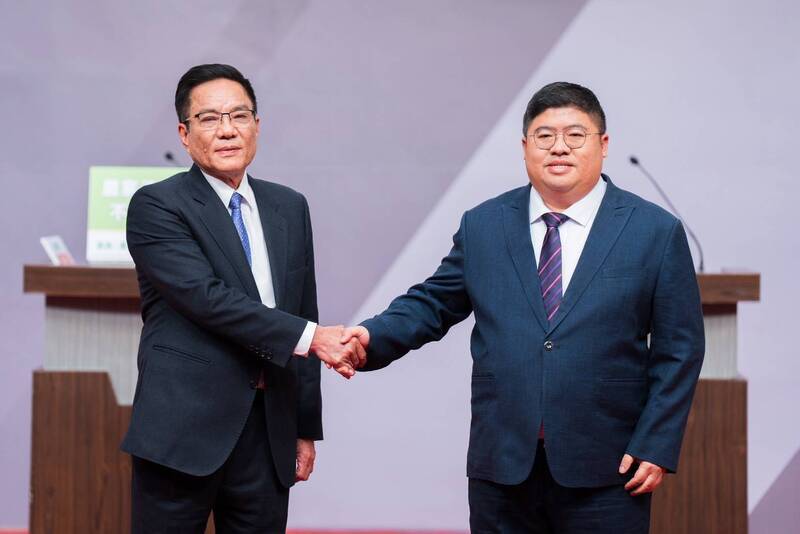 綠嘉義縣長初選政見會　黃榮利強調行政經驗隨時上工