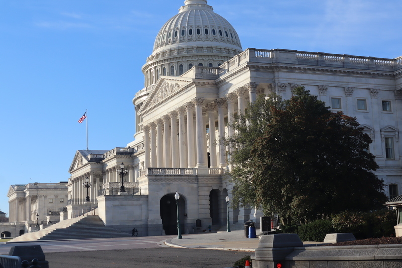 美外委會29日審友台法案　含展示軍徽、海纜能源韌性