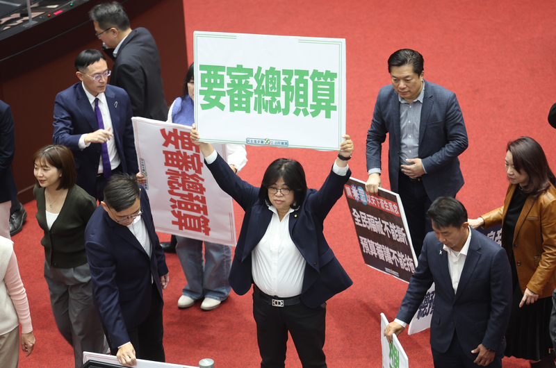 藍籲挺總預算先行動支案　綠盼下會期總預算案能付委