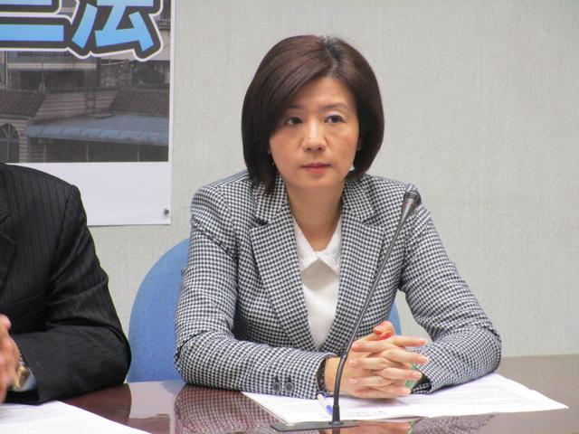 王育敏批評，政府變成一言堂。