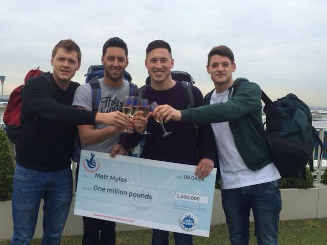 邁爾斯邀請好朋友一起去旅行。翻攝自鏡報。