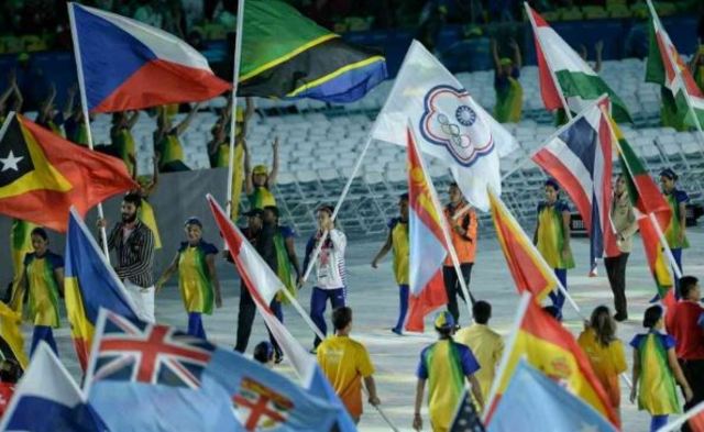 中華隊許淑淨掌旗進場.