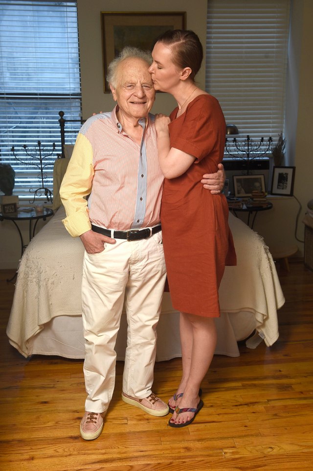 兩人十分恩愛，不時放閃。翻攝自紐約時報。