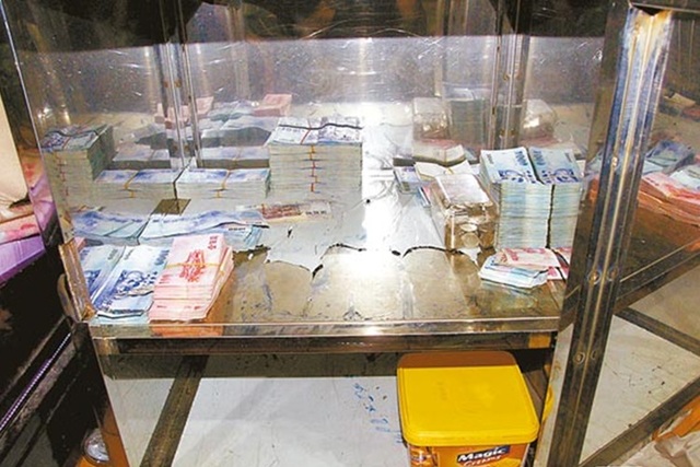 男蟲潛入豆干千金家 切開保險箱