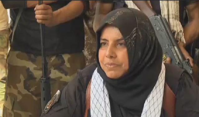 受訪時堅毅的眼神.