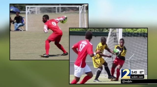 魯本是校足球隊守門員.