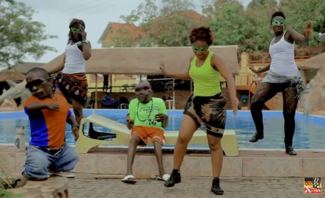 不放棄自己，讓巴古馬成了烏干達當紅歌手。