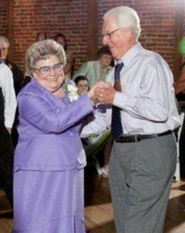 原本明年1月要歡度結婚64週年慶的。