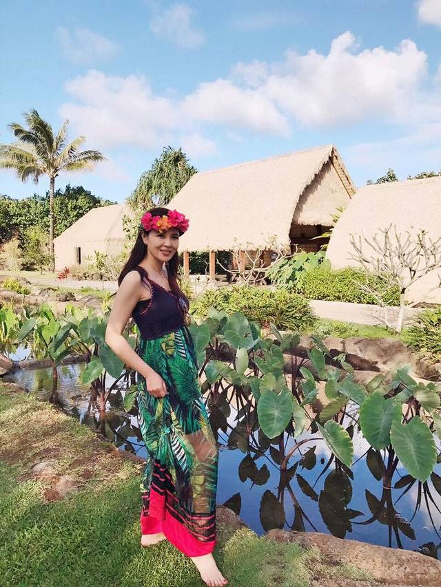 台北市議員王欣儀，日前和兒子、乾媽一起到夏威夷。翻攝自臉書。