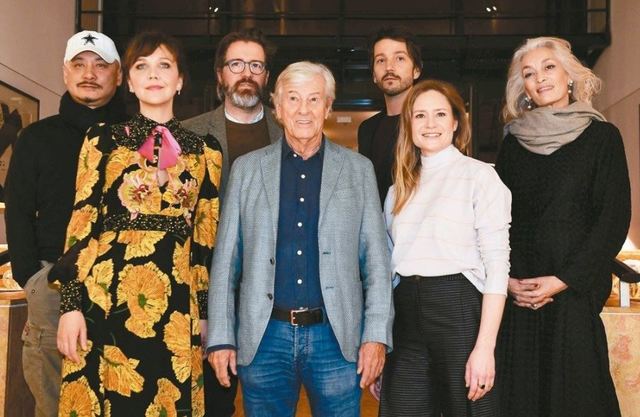 （中）本屆柏林影展評審團主席.知名荷蘭導演保羅范赫文（歐新社）