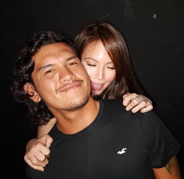 阿塔娜日前IG才PO出與賽巴斯汀親密合照.