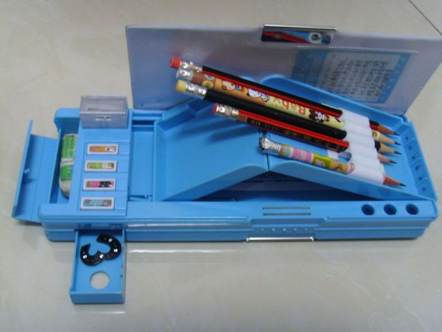 當年火紅的鉛筆盒