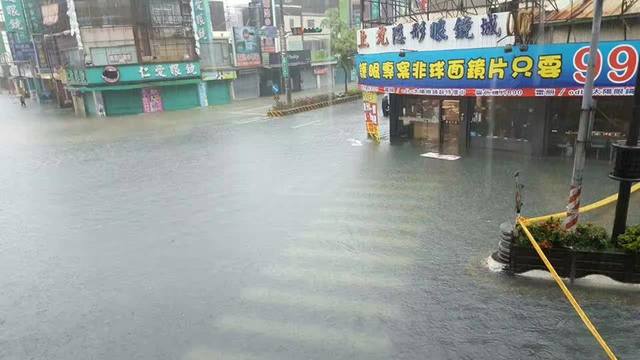 仁德區中山路與中正路口。