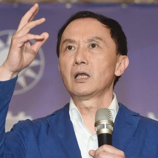 (翻攝誰摔死了李新臉書)