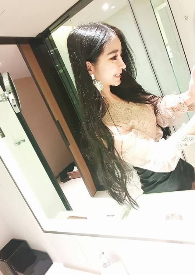 石姓正妹被封為真人版娜美。(翻攝臉書)