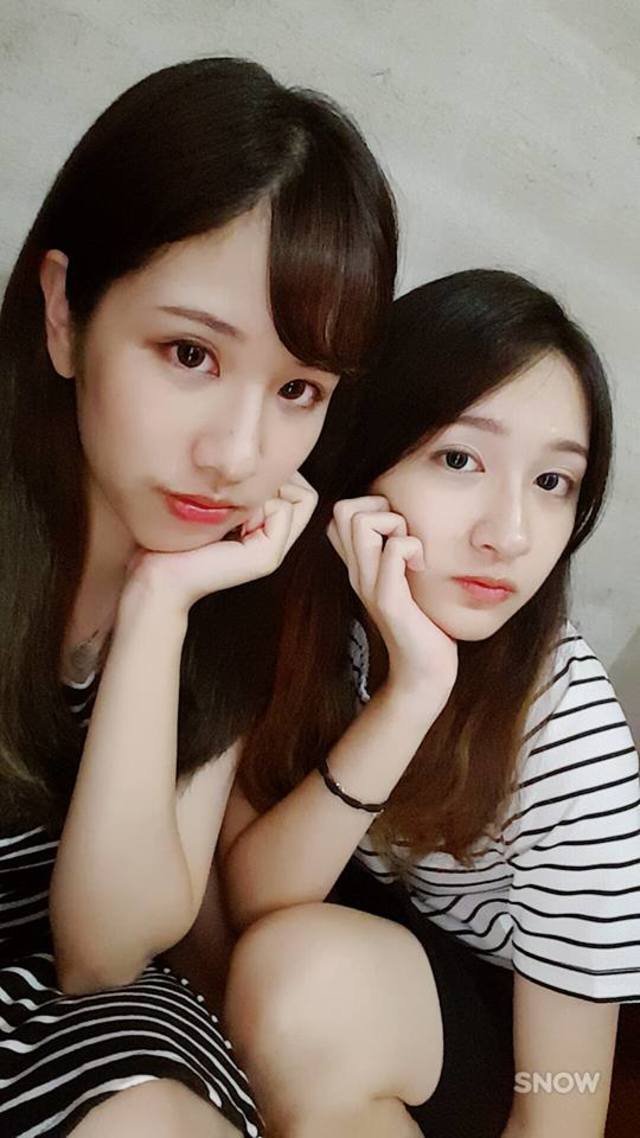 大女兒于齊優(左)和妹妹于齊薇(右)合照。