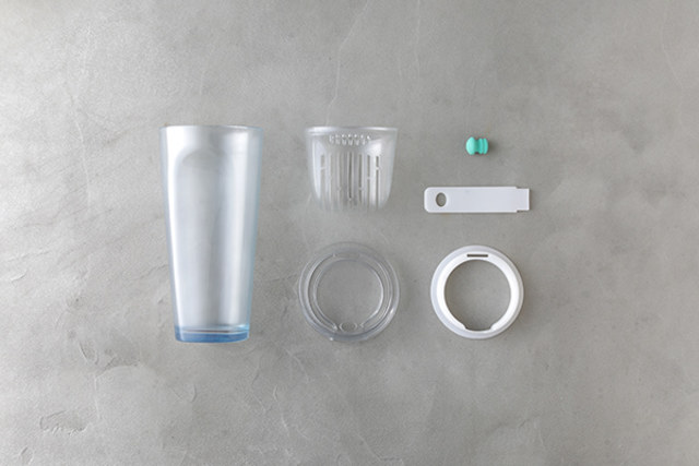 FLOAT環保杯方便攜帶且容易清洗。(圖/ behance 網站)