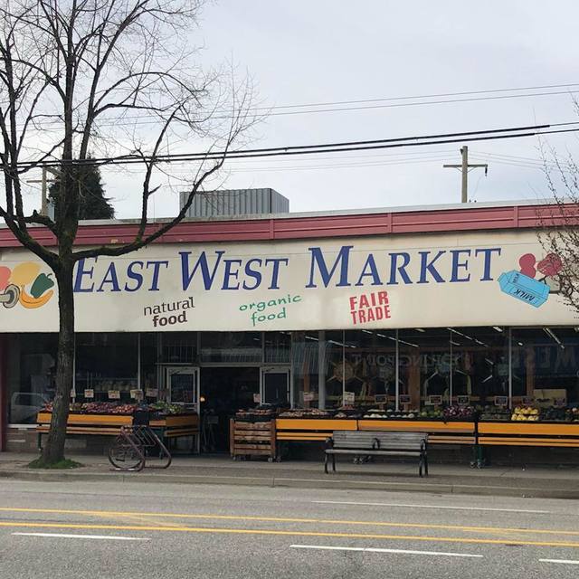 加拿大溫哥華East West超市（翻攝臉書East West Market）