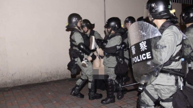 遭捕女子。(翻攝自臉書粉絲團/渾水)