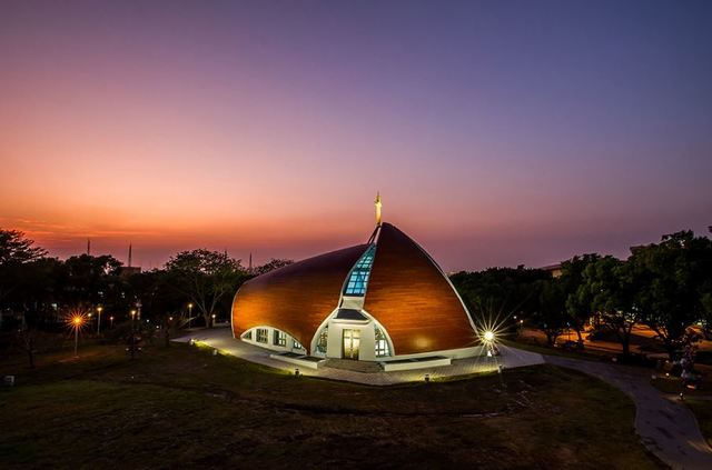 台中靜宜大學在校園新建「主顧聖母堂」。(靜宜大學提供)