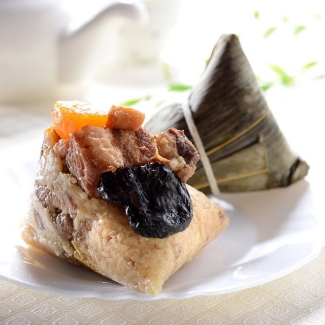 紅豆食府-富貴雙享粽(200g4入)。(PChome提供)