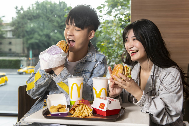 麥當勞優惠券免費領！鷄塊買一送一 最高省2833元