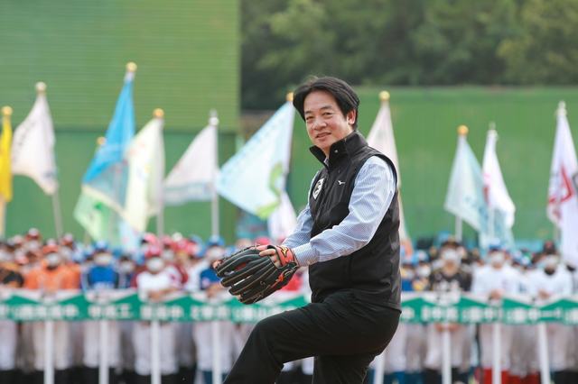 黑豹旗今開幕 賴清德出席開球大讚：台灣的甲子園！