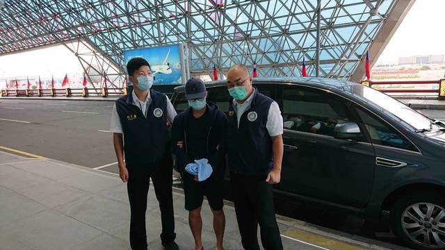 港人李彬豪在台藉徵信情蒐 移民署強制驅逐出境