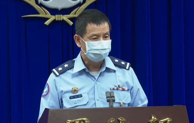 戰機墜海飛官殉職 國防部：F-5戰機全面停飛