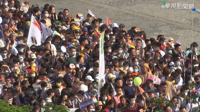 主題「成人之美」 台灣同志遊行登場