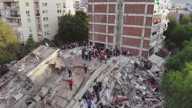愛琴海強震81死 3歲童困65小時獲救