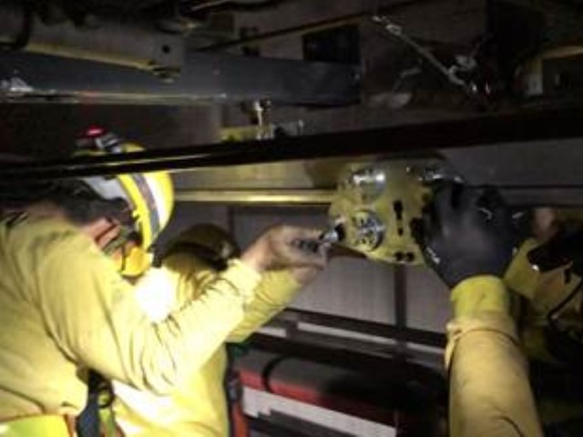 松山=台北導電軌切換 台鐵預告2時段列車將延誤