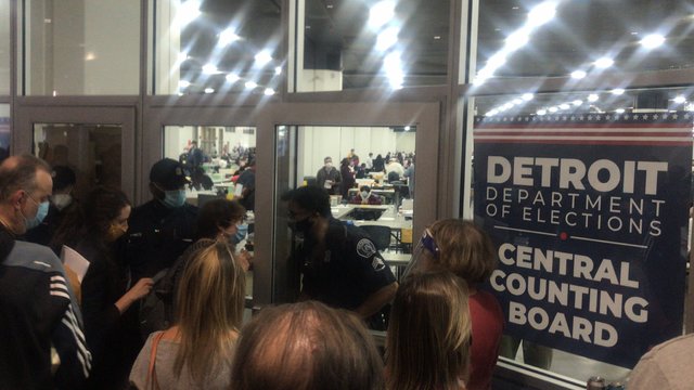 美大選開票各地示威不斷 外傳費城計票中心恐遭攻擊