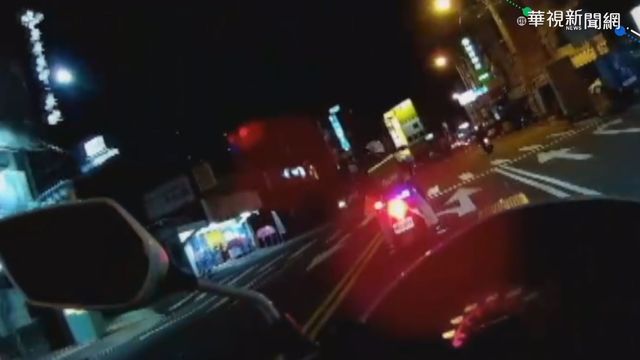 警察兼職外送? 暖心幫助民眾啦!