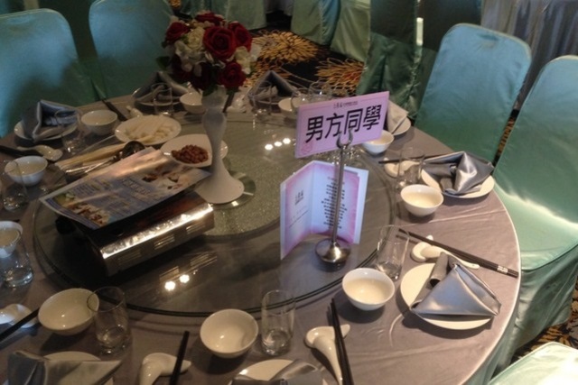 婚宴菜單寫「鴛鴦喜築愛蜜巢」 他無奈問：誰知道吃什麼？