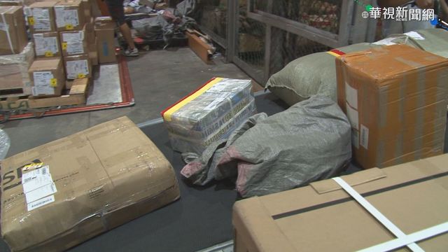 雙11包裹堆整車...物流司機發勸世文：電話要接！